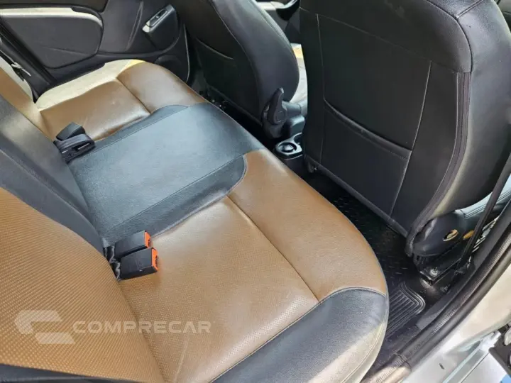 DUSTER 2.0 DYNAMIQUE 4X2 16V FLEX 4P AUTOMÁTICO