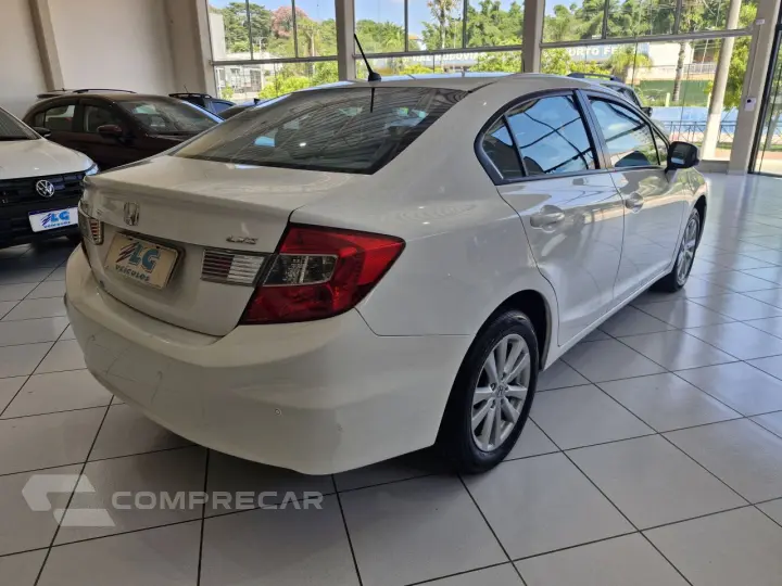 Civic 1.8 16V 4P LXS AUTOMÁTICO