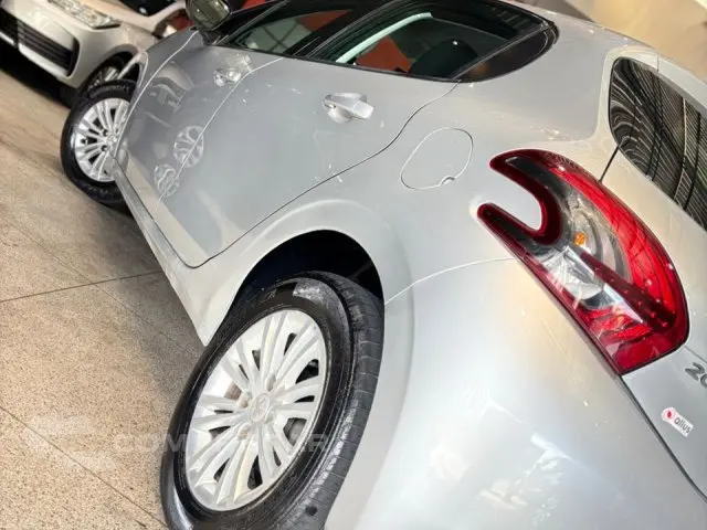 208 - 1.2 ACTIVE PACK 12V 4P MANUAL