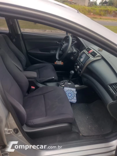 CITY 1.5 LX Sedan 16V