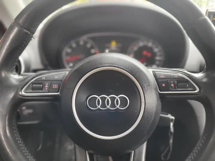 A1 Sportback 1.4 TFSI 5p S-tronic