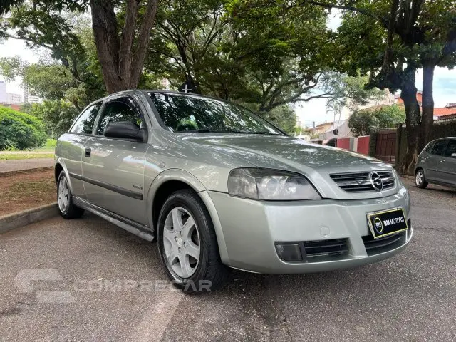 ASTRA HATCH - 2.0 MPFI ADVANTAGE 8V 2P MANUAL