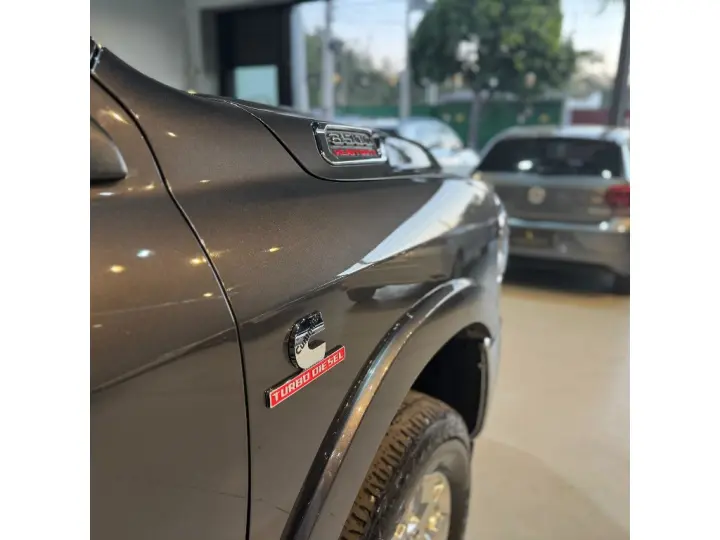 NOVA RAM 3500 LARAMIE