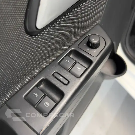 Fox RUN 1.6 Flex 8V 5p