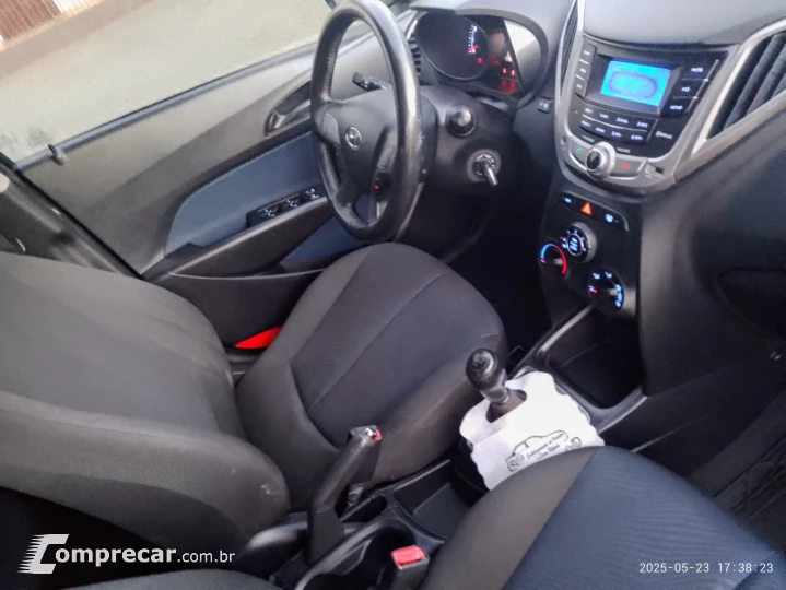 HB20S 1.6 Comfort Plus 16V