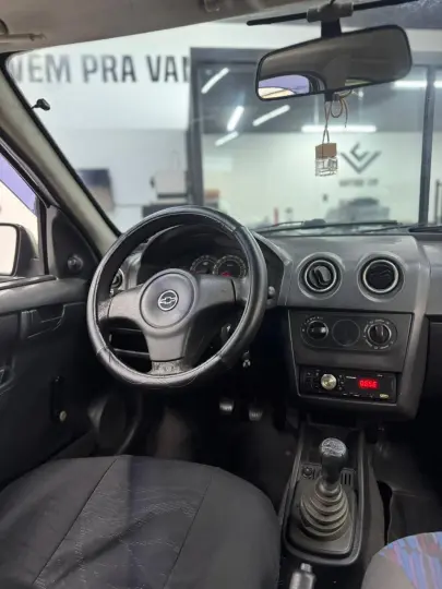 CELTA 1.0 MPFI VHCE Life 8V