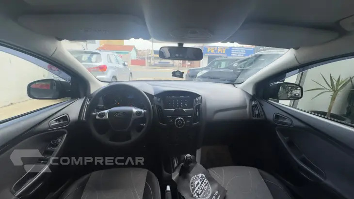 FOCUS 1.6 S Sedan 16V