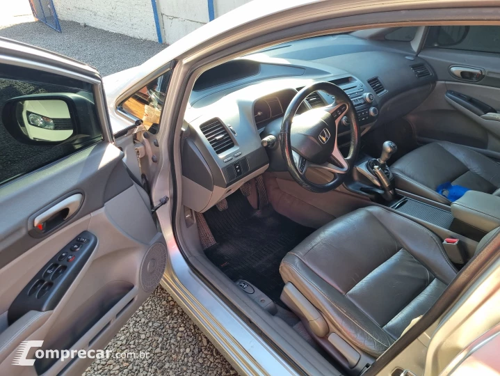 CIVIC 1.8 LXL SE 16V