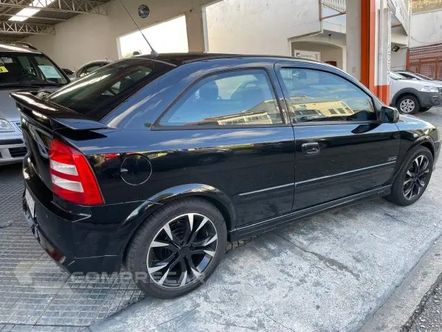 ASTRA HATCH - 2.0 MPFI ADVANTAGE 8V 2P MANUAL