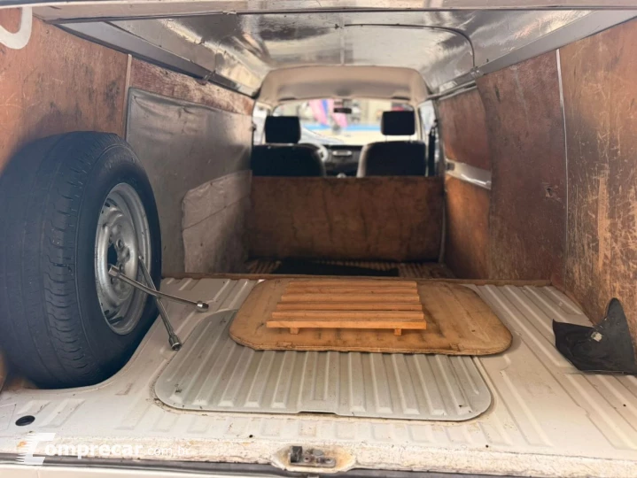 Kombi Furgão 1.4 Mi Total Flex 8V