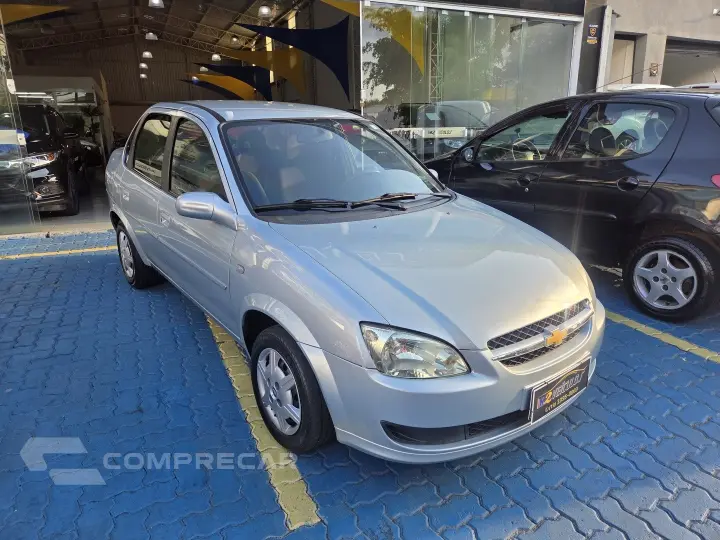 CLASSIC 1.0 MPFI LS 8V FLEX 4P MANUAL