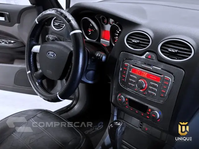 FOCUS HATCH - 2.0 TITANIUM HATCH 16V 4P AUTOMÁTICO