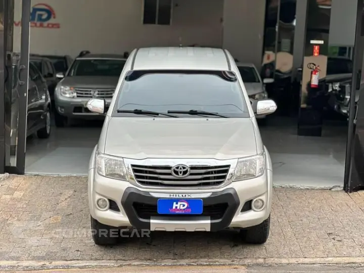 HILUX CD4X4 SRV