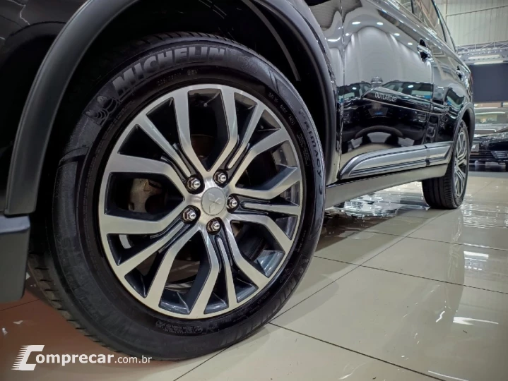 OUTLANDER 3.0 GT 4X4 V6 24V GASOLINA 4P AUTOMATICO