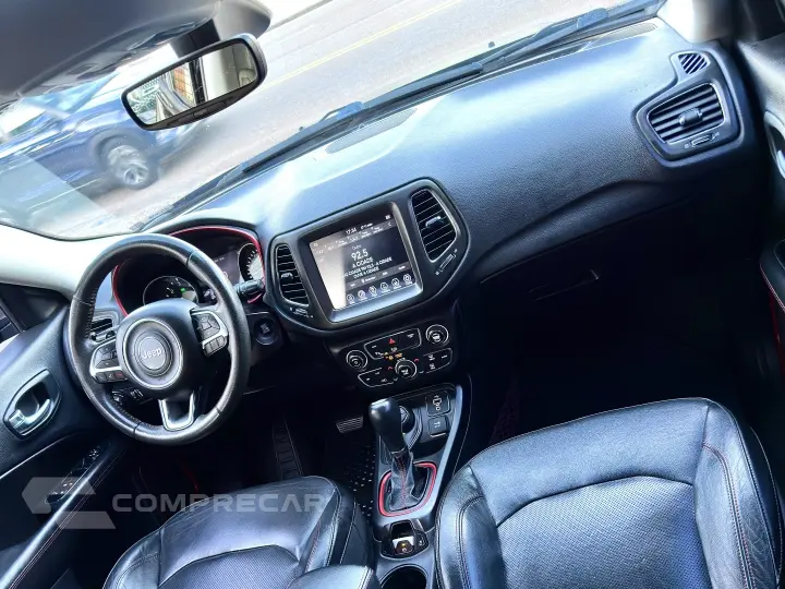 COMPASS 2.0 16V DIESEL TRAILHAWK 4X4 AUTOMÁTICO