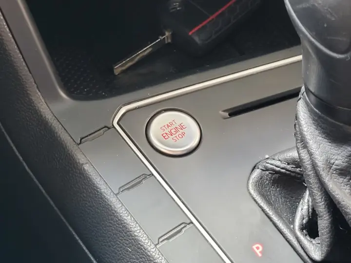 Nivus Highline 1.0 200 TSI Flex Aut.