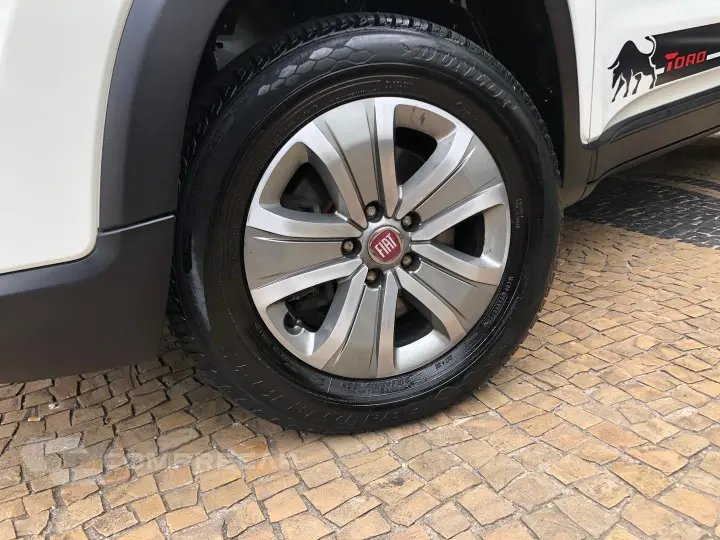 Toro 1.8 16V Evo Flex Freedom At6