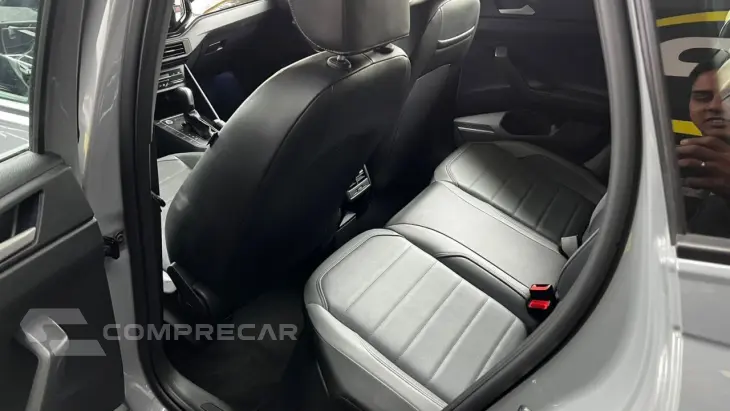 Nivus 1.0 4P FLEX 200 TSI HIGHLINE TURBO AUTOMÁTICO