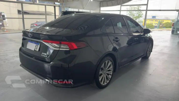 COROLLA 1.8 VVT-I Hybrid Altis