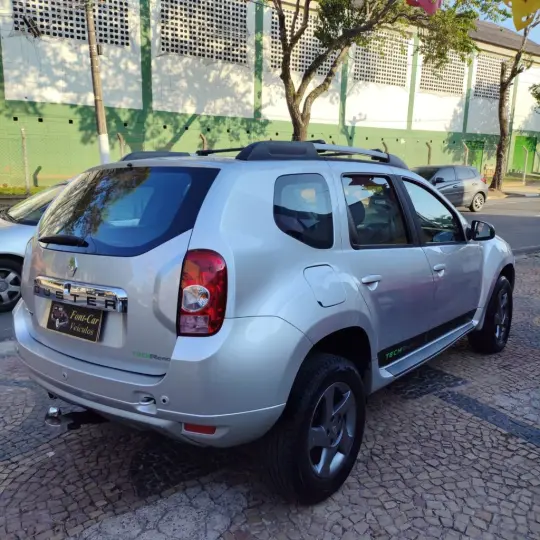 DUSTER TECHROAD 2.0 Hi-Flex 16V Aut.