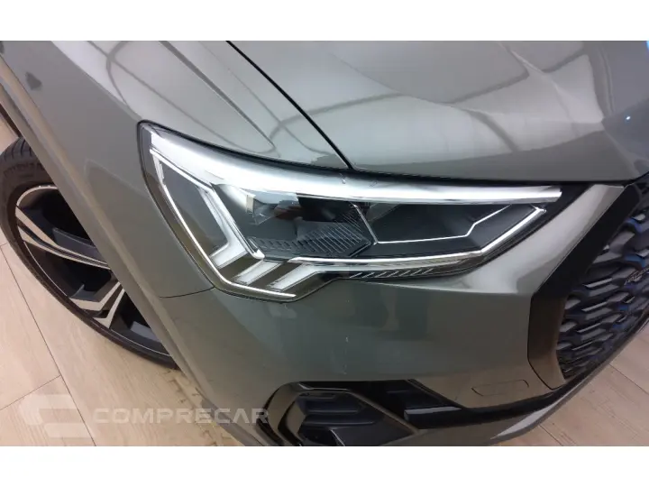 Q3 2.0 40  TFSI GASOLINA SPORTBACK PERFORMANCE BLACK PLUS QU