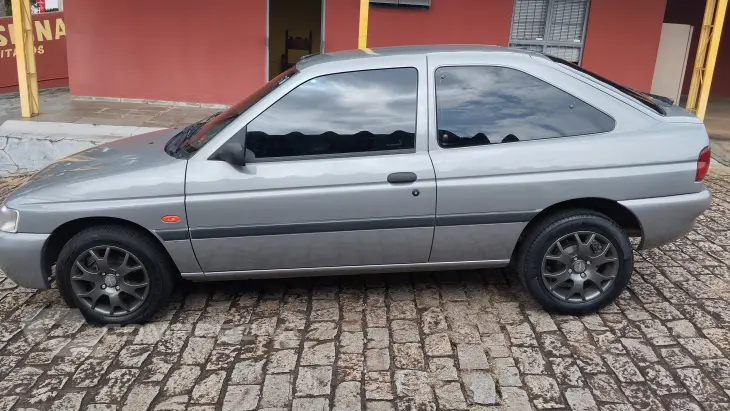 ESCORT GL 1.8