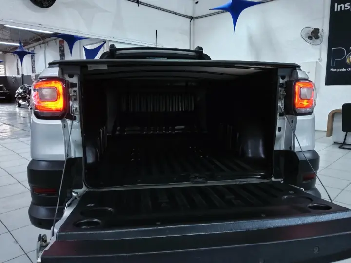 STRADA 1.3 FIREFLY FLEX FREEDOM CS MANUAL