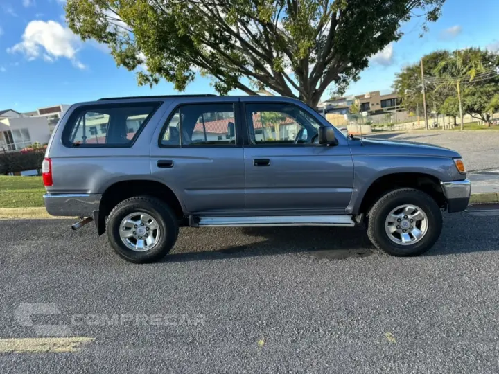 HILUX SW4 2.7 4X4 16V GASOLINA 4P MANUAL
