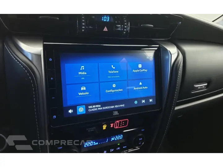 HILUX SW4 2.8 D-4D TURBO DIESEL SRX 7L 4X4 AUTOMÁTICO