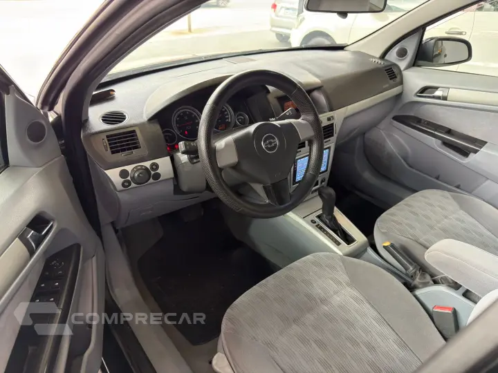 VECTRA 2.0 MPFI Elegance 8V