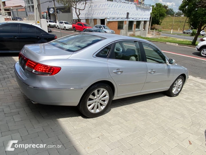 AZERA 3.0 MPFI GLS V6 24V
