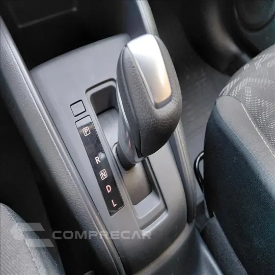 KICKS PLAY 1.6 16V FLEXSTART SENSE XTRONIC