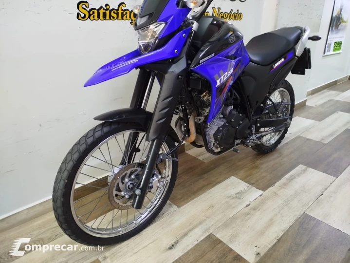 XTZ 250 LANDER