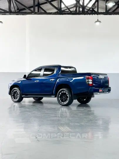 L200 TRITON 2.4 16V Turbo Sport Hpe-s CD 4X4