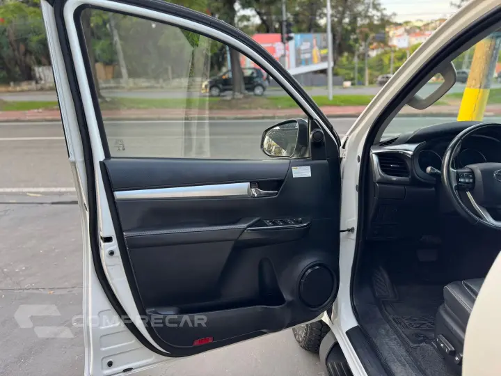 Hilux 2.8 Srv 4X4 Cd 16V Diesel 4P Automático