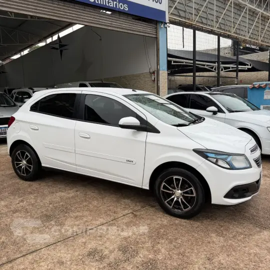 ONIX HATCH LT 1.4 8V FlexPower 5p Mec.