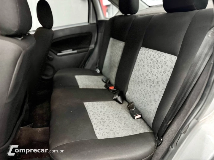 FIESTA 1.0 Rocam SE Sedan 8V