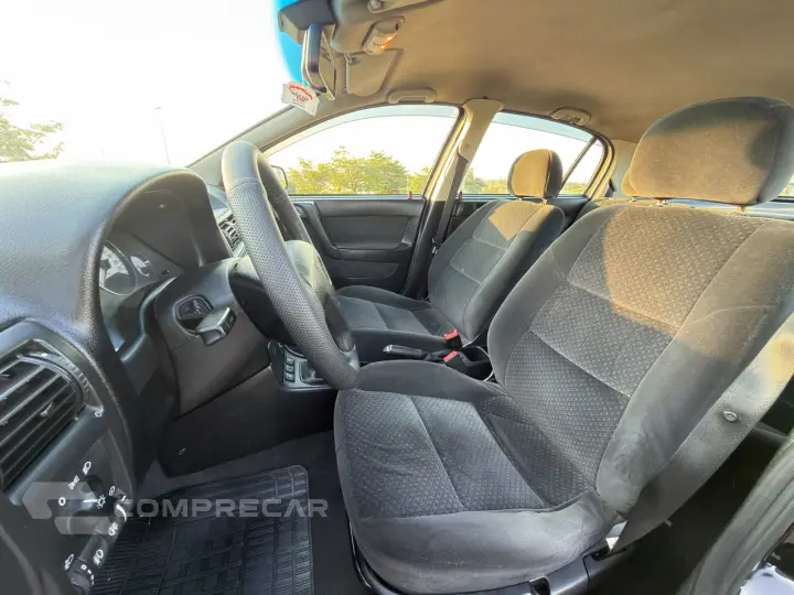 ASTRA 2.0 MPFI Advantage 8V