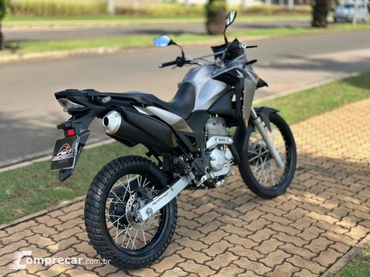 XRE 300 ABS