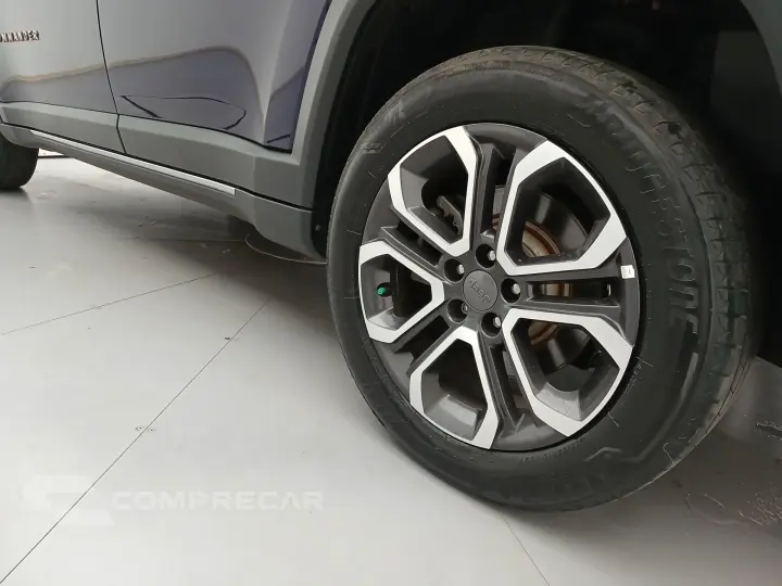 COMMANDER 1.3 T270 TURBO FLEX LIMITED AT6
