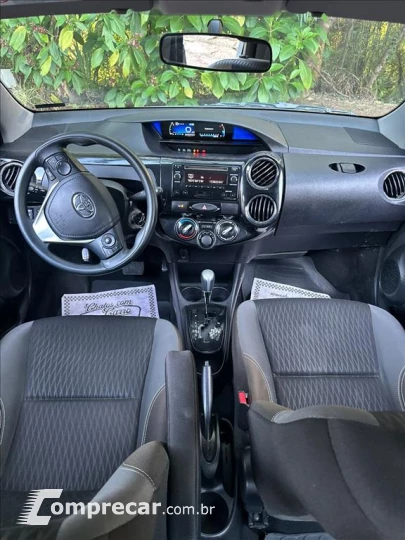 ETIOS 1.5 X PLUS SEDAN 16V FLEX 4P AUTOMÁTICO