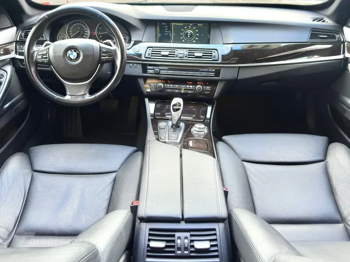 550i 4.4 SEDAN V8 32V GASOLINA 4P AUTOMÁTICO