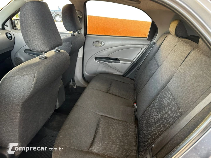 Etios sedan 1.5 xs
