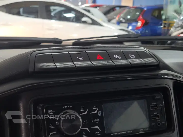 Strada Freedom 1.3 Flex 8V CD