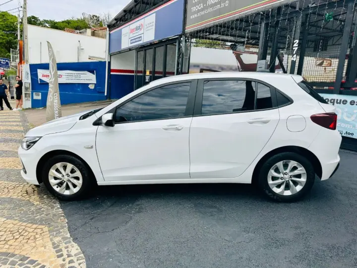 ONIX HATCH LT 1.0 12V Flex 5p Mec.