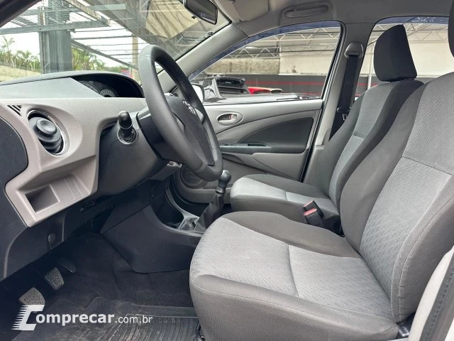 ETIOS HATCH - 1.5 XLS 16V 4P MANUAL