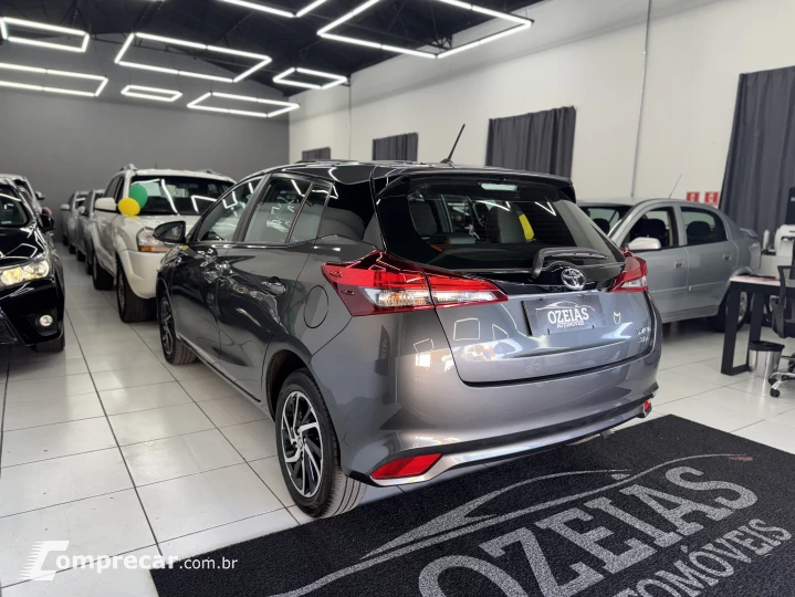 YARIS 1.5 16V Sedan XLS Multidrive