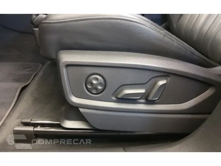 Q5 2.0 55 TFSIE PHEV SPORTBACK PERFORMANCE BLACK Q