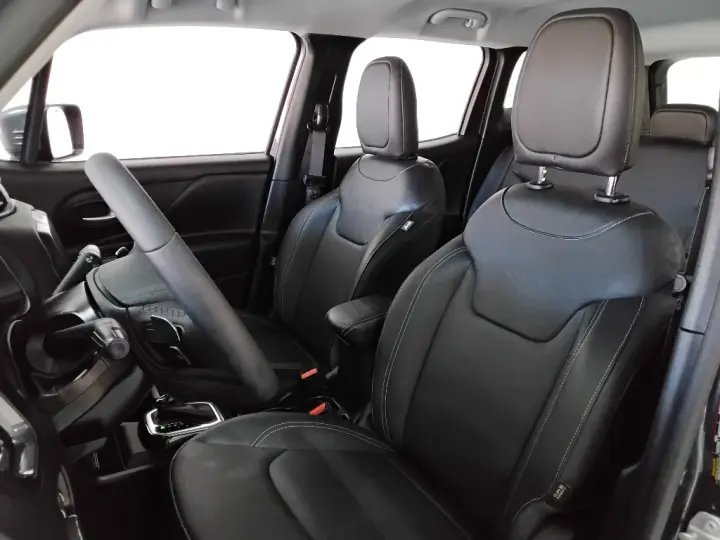 RENEGADE 1.3 T270 TURBO FLEX LONGITUDE AT6