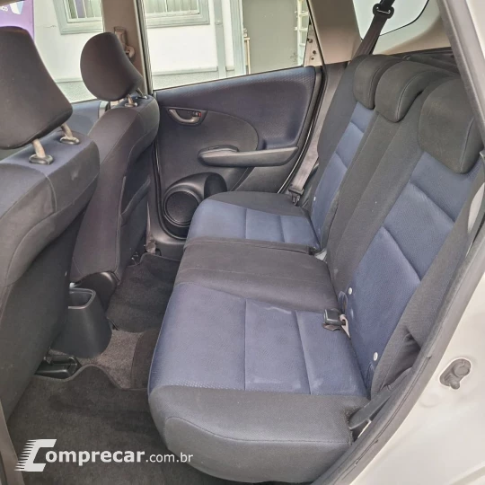Fit 1.4 16V 4P LX FLEX
